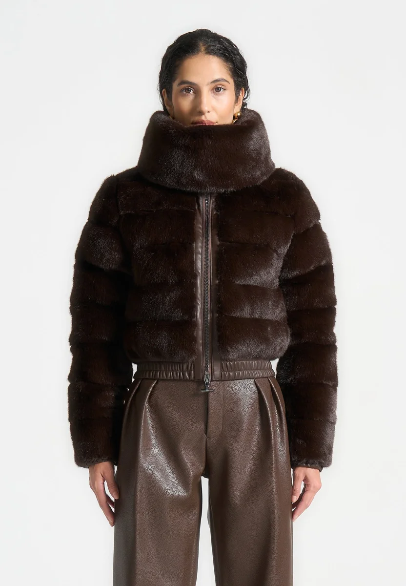 Ama – Plush Ribbed Jacket with Neck Scarf – Brown