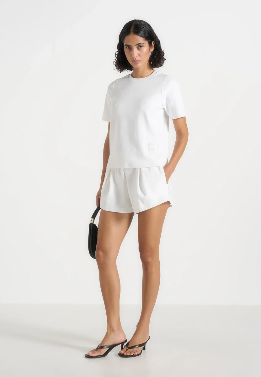 SH002 – Gathered Waist Cotton Shorts – White